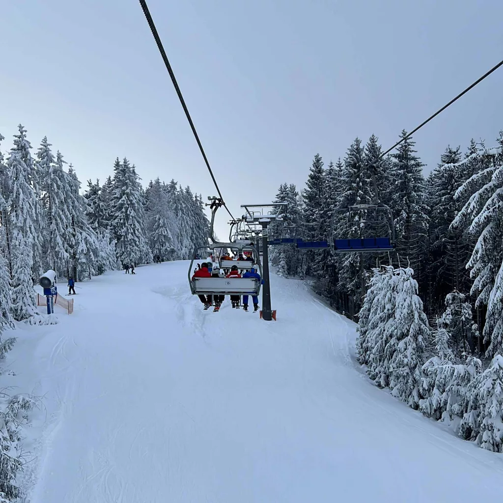 5F6A4EDD-A3D5-4E10-9139-E396215E4C01